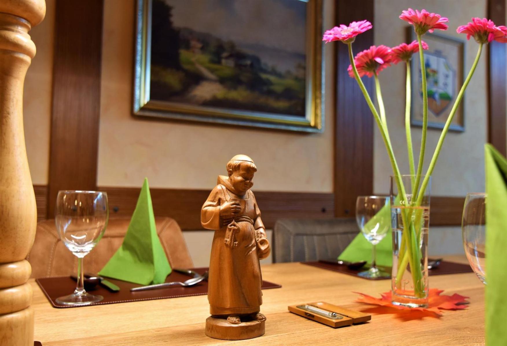 Hotel-Restaurant Zum Goldenen Stern Großalmerode Екстериор снимка