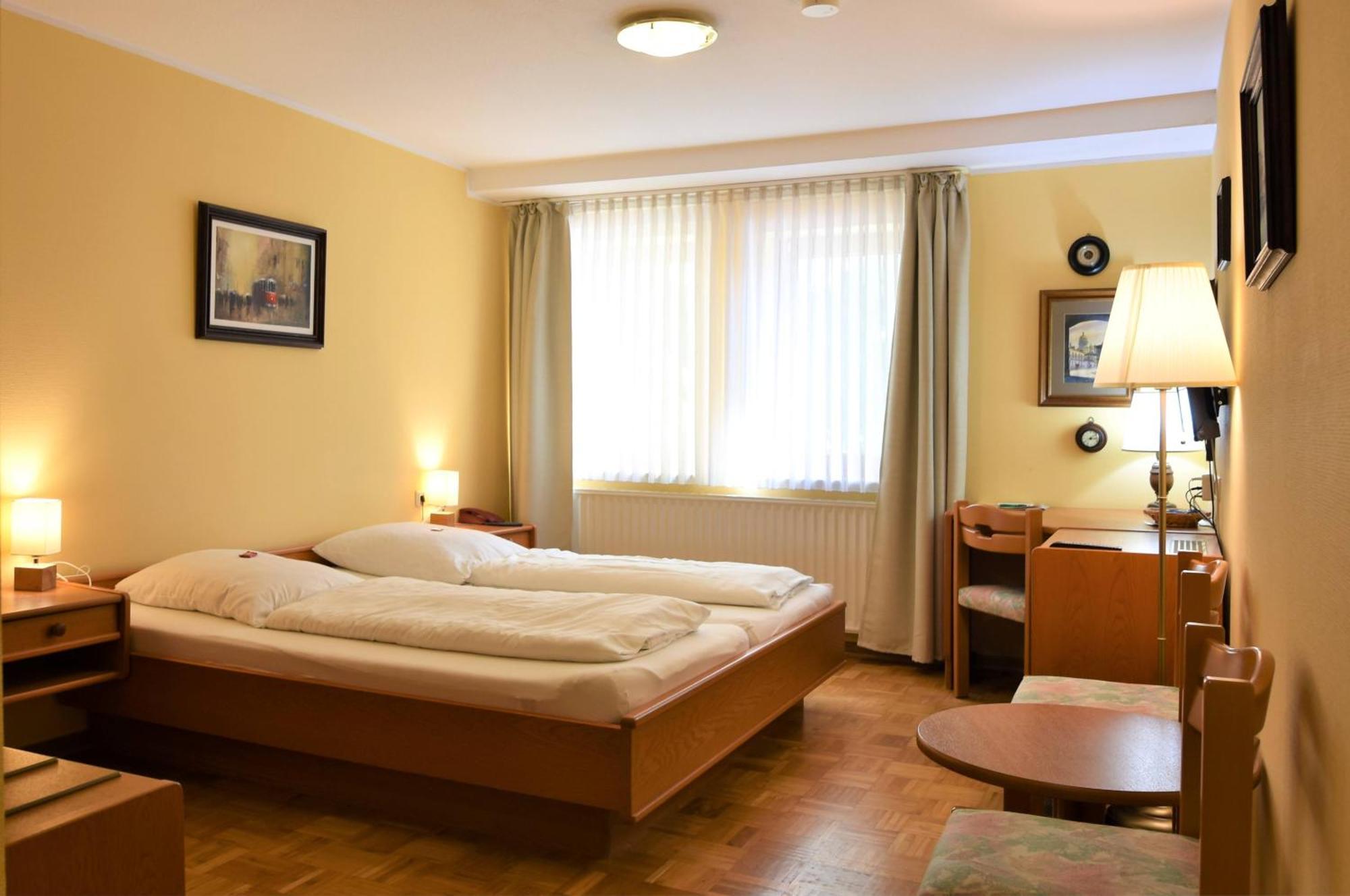 Hotel-Restaurant Zum Goldenen Stern Großalmerode Екстериор снимка